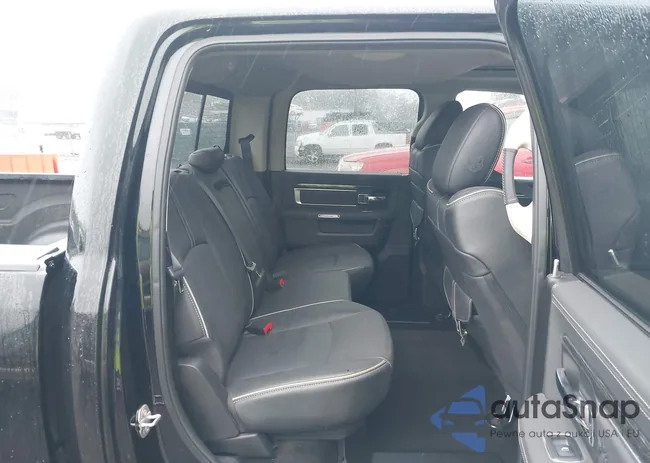 1C6RR7PM9FS555757: 43416863