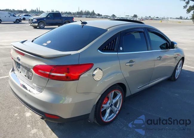 1FADP3J26FL341446: 43416500