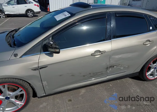 1FADP3J26FL341446: 43416500