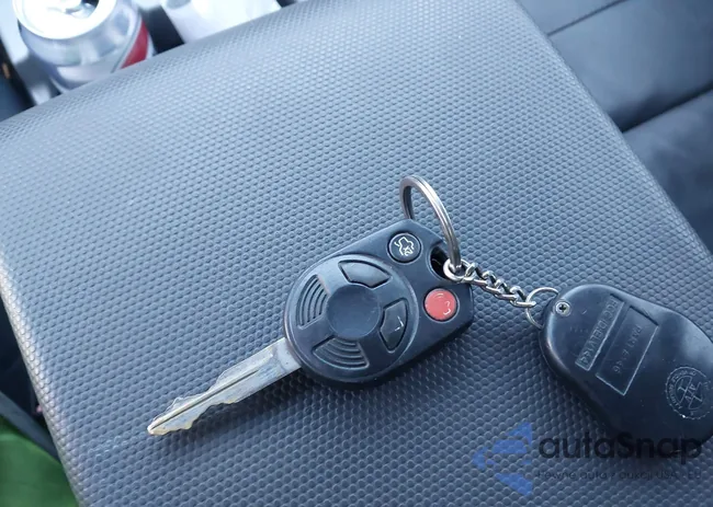 1FMCU93G59KA29232: 43416536