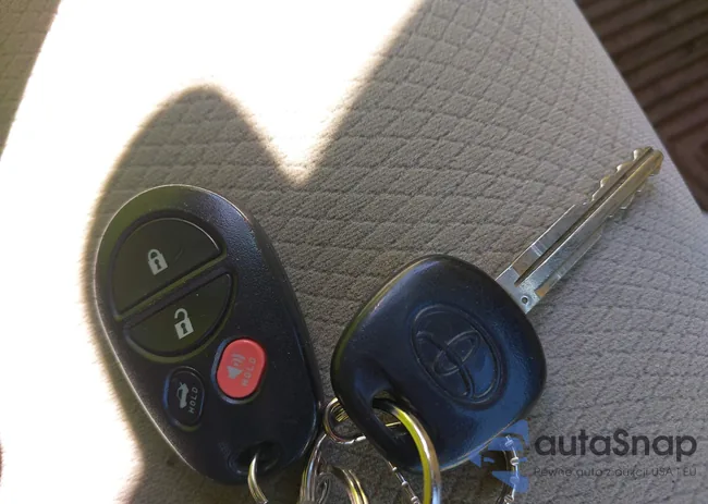 4T1BK36B77U225219: 43417656