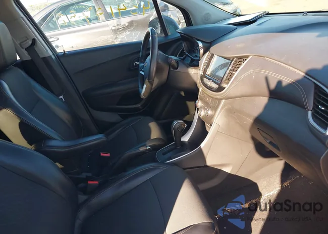 KL7CJLSB1JB548683: 43417752