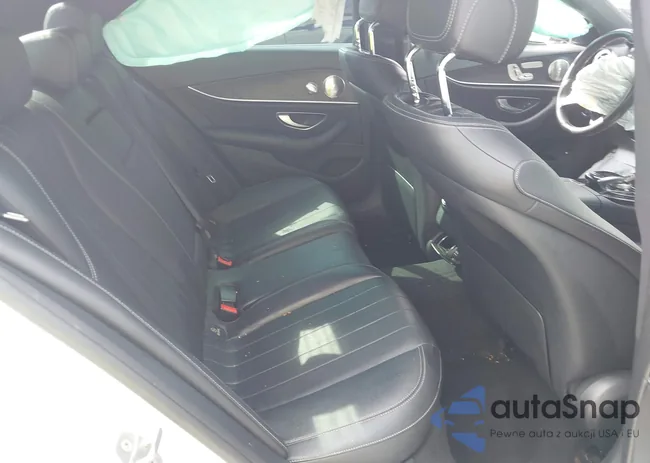 WDDZF4JB3HA054952: 43417916