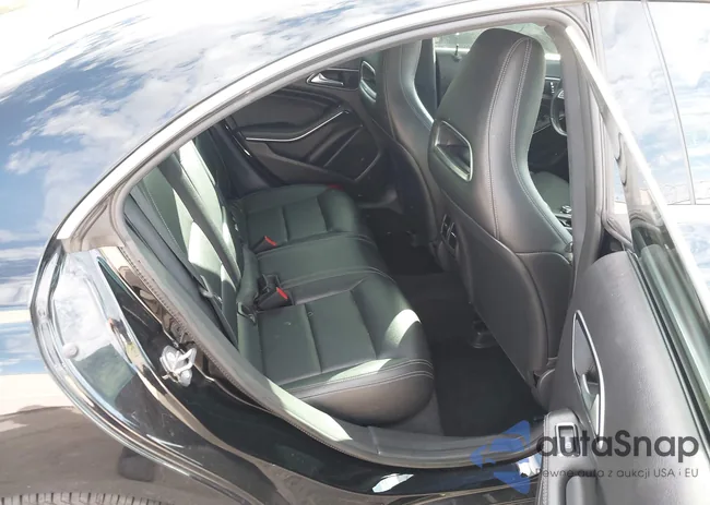 WDDSJ4EB2JN682946: 43417955