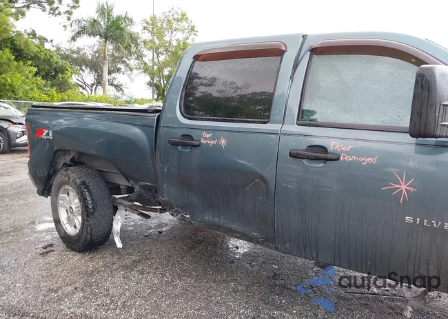 1GCPKSE75CF163237: 43417271