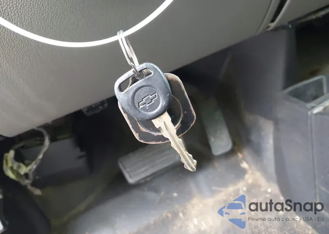 1GCHK24KX8E137868: 43418663