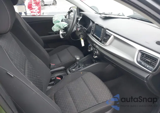 3KPA24AD9LE341061: 43418672