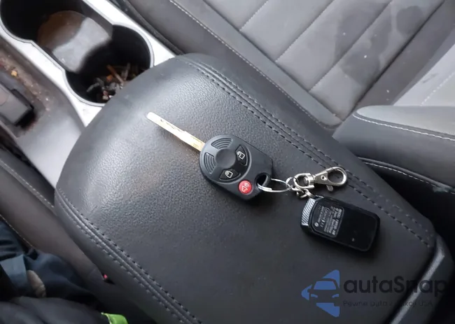 1FMCU0GX4FUA05543: 43418687