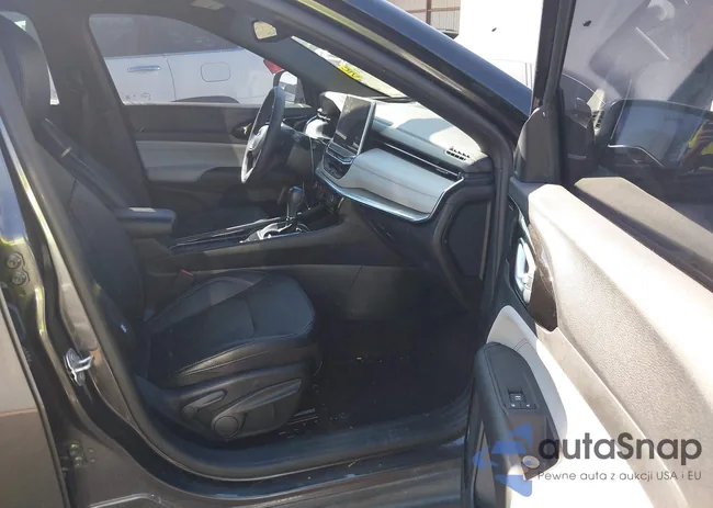 3C4NJDCN0PT550975: 43418711