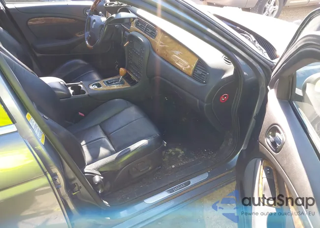 SAJWA01UX5HN46694: 43418740