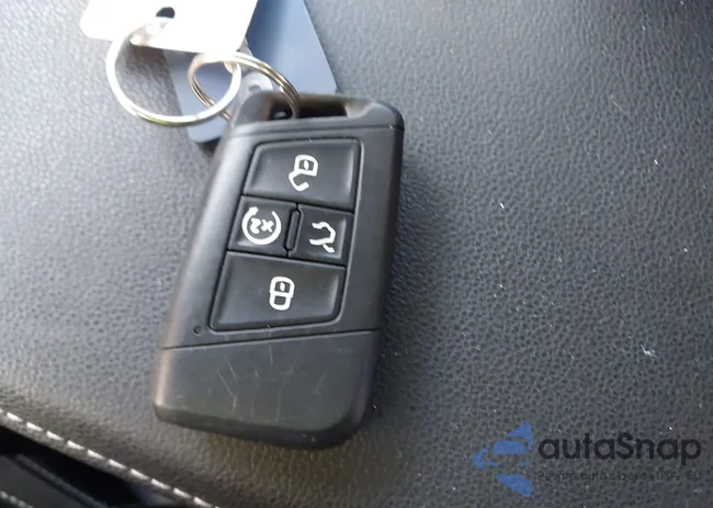 3VW7M7BU9RM064637: 43418960