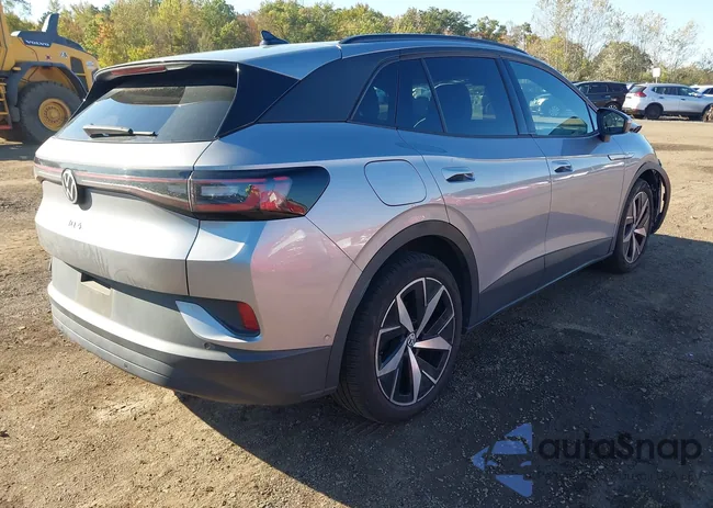 1V2VMPE81PC031217: 43418328