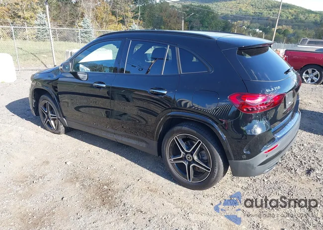 W1N4N4HB3SJ666100: 43418442