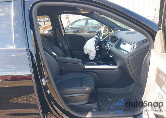 W1N4N4HB3SJ666100: 43418442