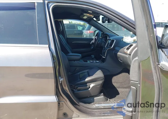 1C4RJEBG6FC681090: 43419747