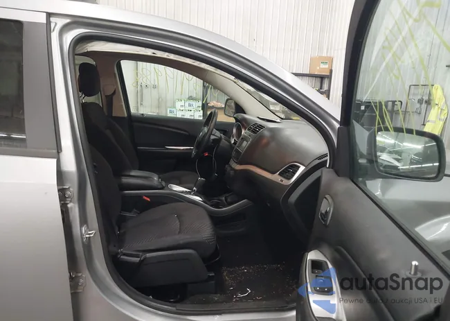 3C4PDCBG8FT560908: 43419988