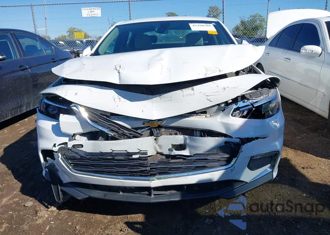 1G1ZD5ST3JF123296: 43420588