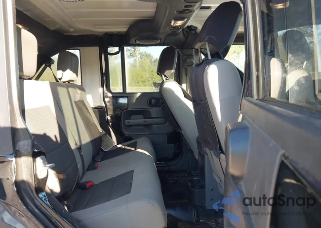 1J4BA3H19AL204178: 43420798