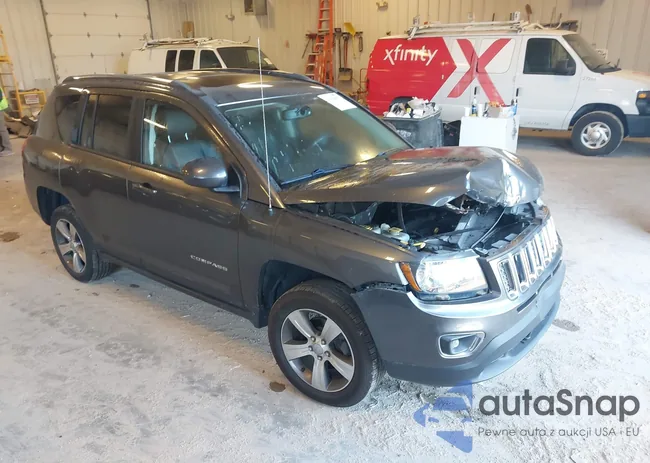 1C4NJCEA5GD763205: 43420957