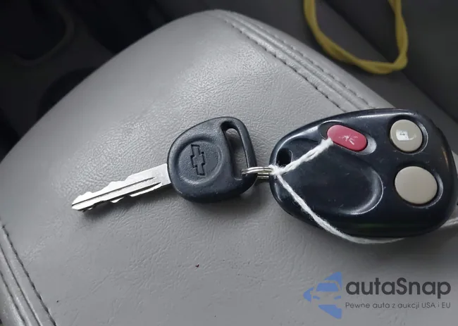 1GNDT13S182173903: 43421111