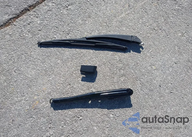 2A8HR54P18R799830: 43421180