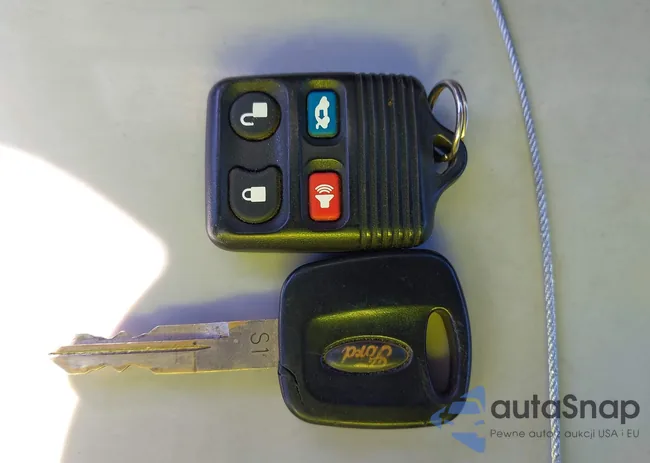 1FAHP60A92Y106936: 43420573