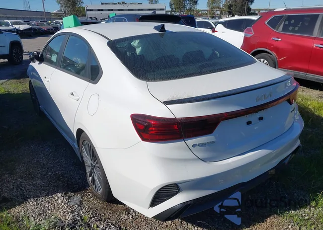 3KPF54AD8RE763988: 43421667