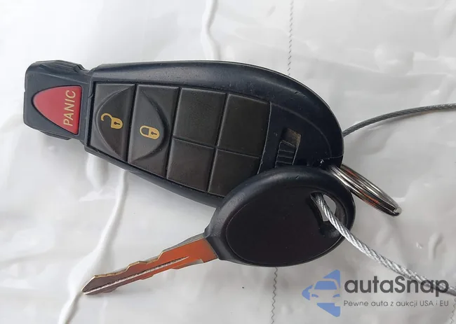 3C6UD5DL8CG304255: 43421668