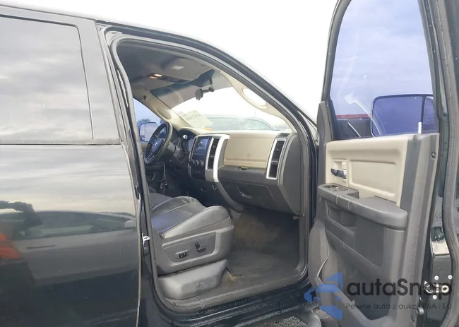 3C6UD5DL8CG304255: 43421668