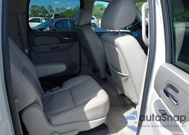 1GNSKJE37BR287743: 43421710