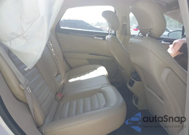 3FA6P0LU2ER204834: 43421795