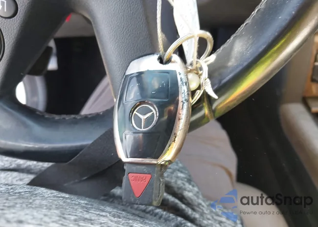 WDDHF8HB1AA153798: 43421926