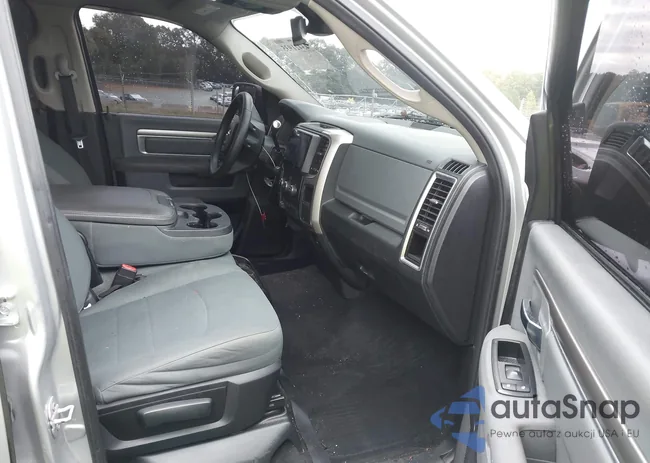 3C6TR4DT5FG562485: 43421935