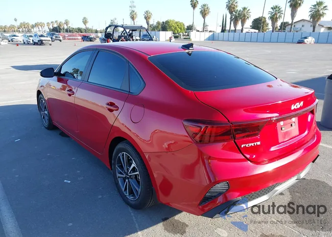 3KPF24ADXRE805599: 43421953