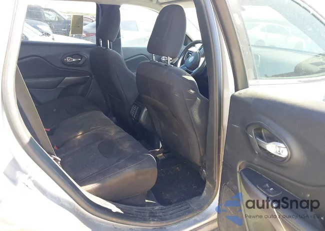 1C4PJMCX9KD104946: 43422045