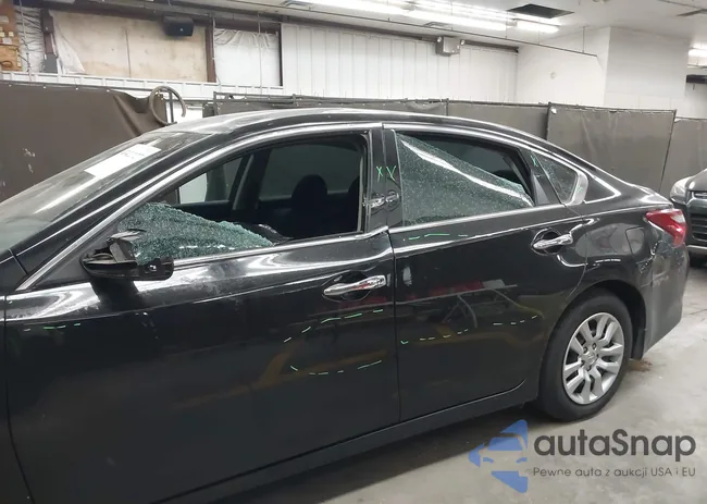 1N4AL3AP5JC299161: 43422127