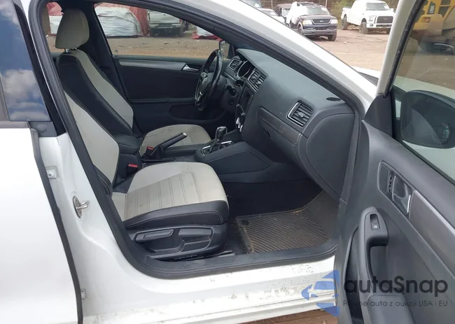 3VWD17AJXHM309835: 43421225