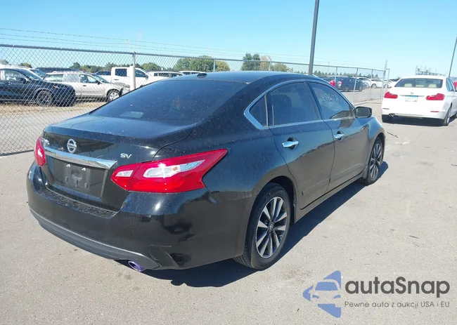 1N4AL3AP8GC123553: 43421237