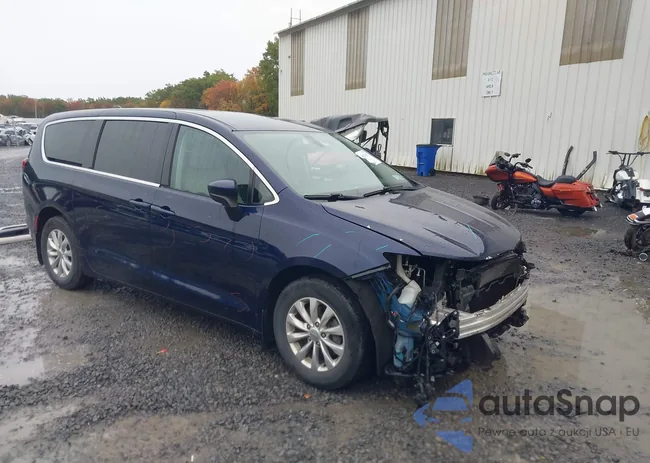 2C4RC1DG7HR552429: 43421367