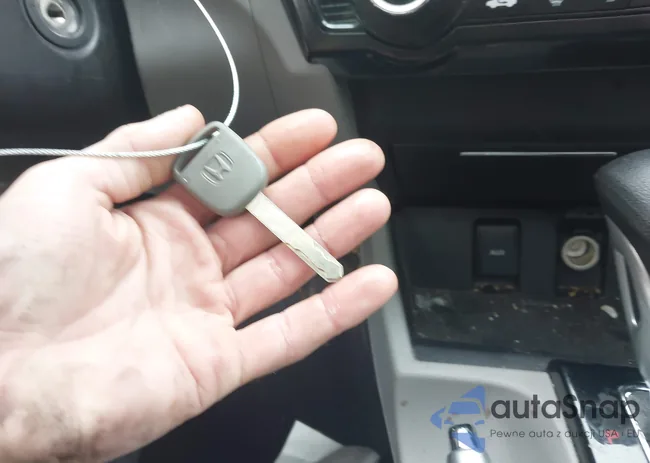 2HGFB2F8XDH568028: 43422225