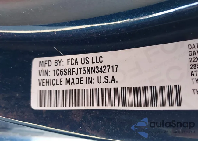 1C6SRFJT5NN342717: 43423744