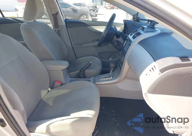 2T1BU4EE6DC979236: 43423214