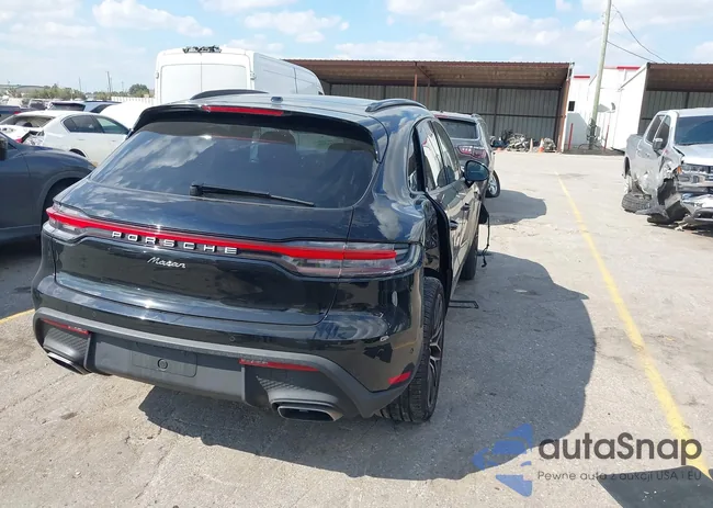 WP1AA2A55PLB10797: 43424739