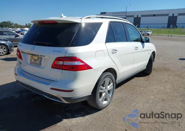 4JGDA5HBXCA031140: 43424940