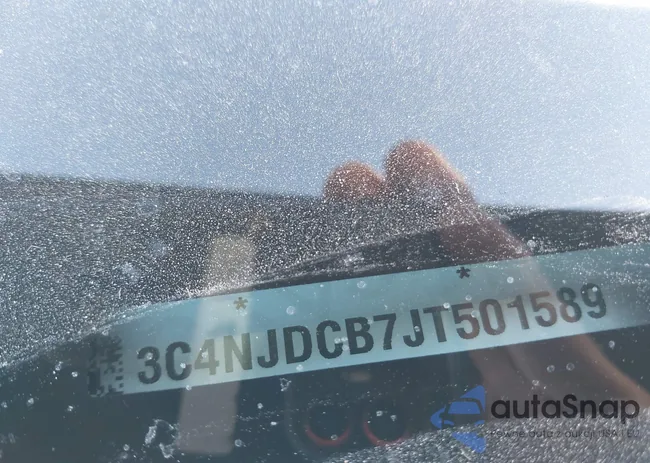3C4NJDCB7JT501589: 43424999