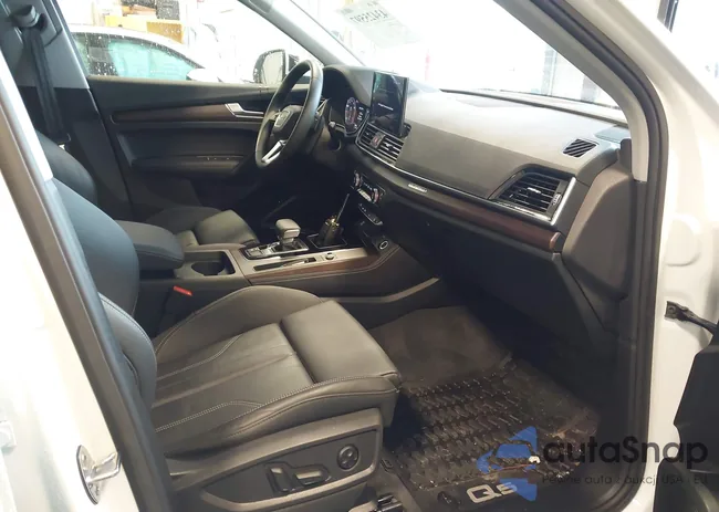 WA1EAAFY8R2094517: 43425597