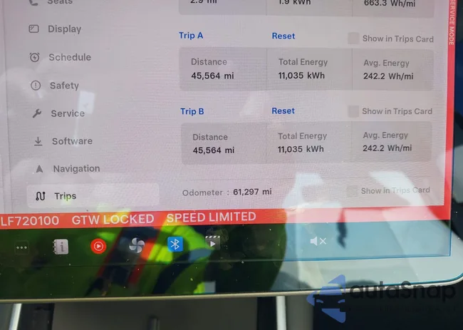 5YJ3E1EB2LF720100: 43426081