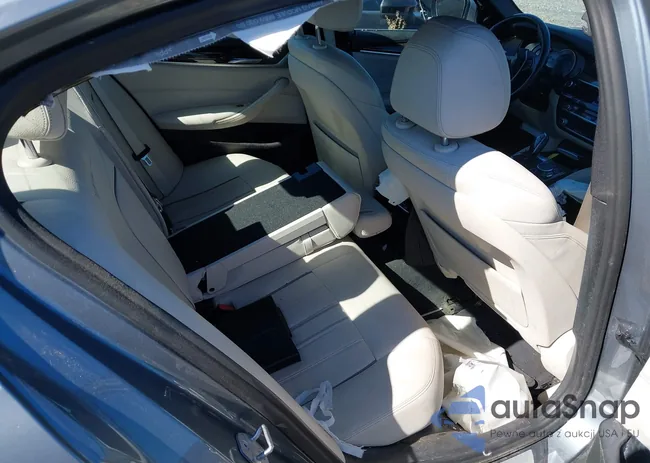 WBAJA5C58JG899637: 43425170