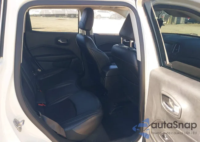 3C4NJCBB1LT108444: 43425256