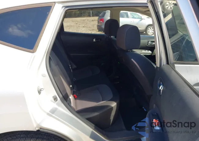 JN8AS58T88W007558: 43425317